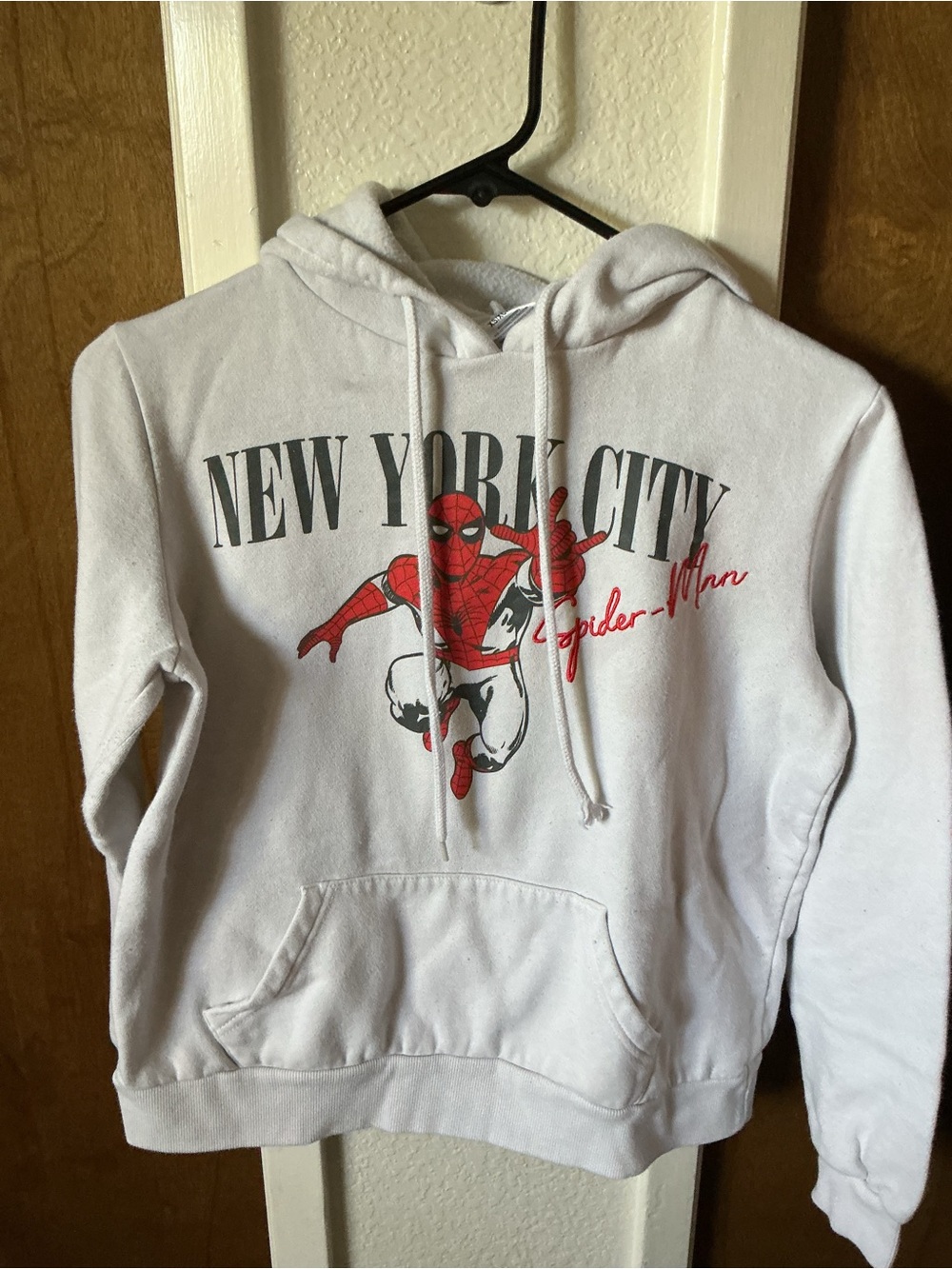 Marvel Spider-Man New York City Graphic White Pullover Fleece Hoodie Pockets XS